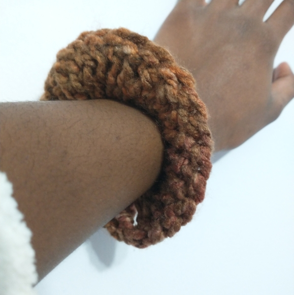 Autumn Harvest Hair Tie - Picture 4 of 8